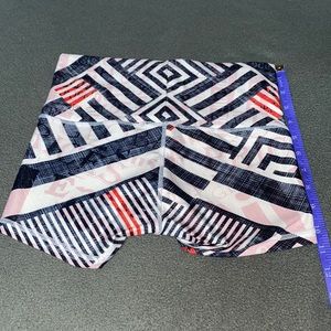 Niyama Sol Flirt Shorts - yoga shorts